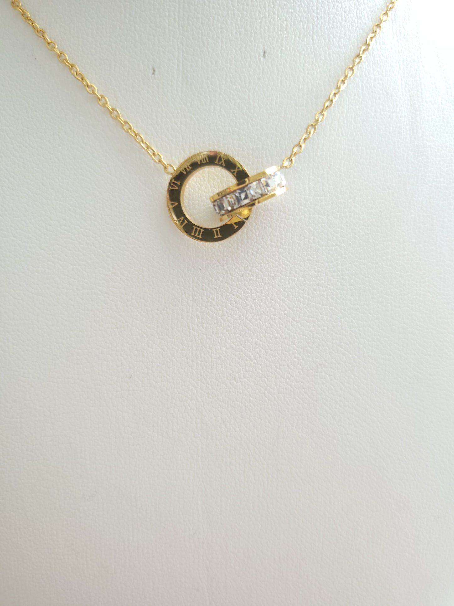Collier Jay
