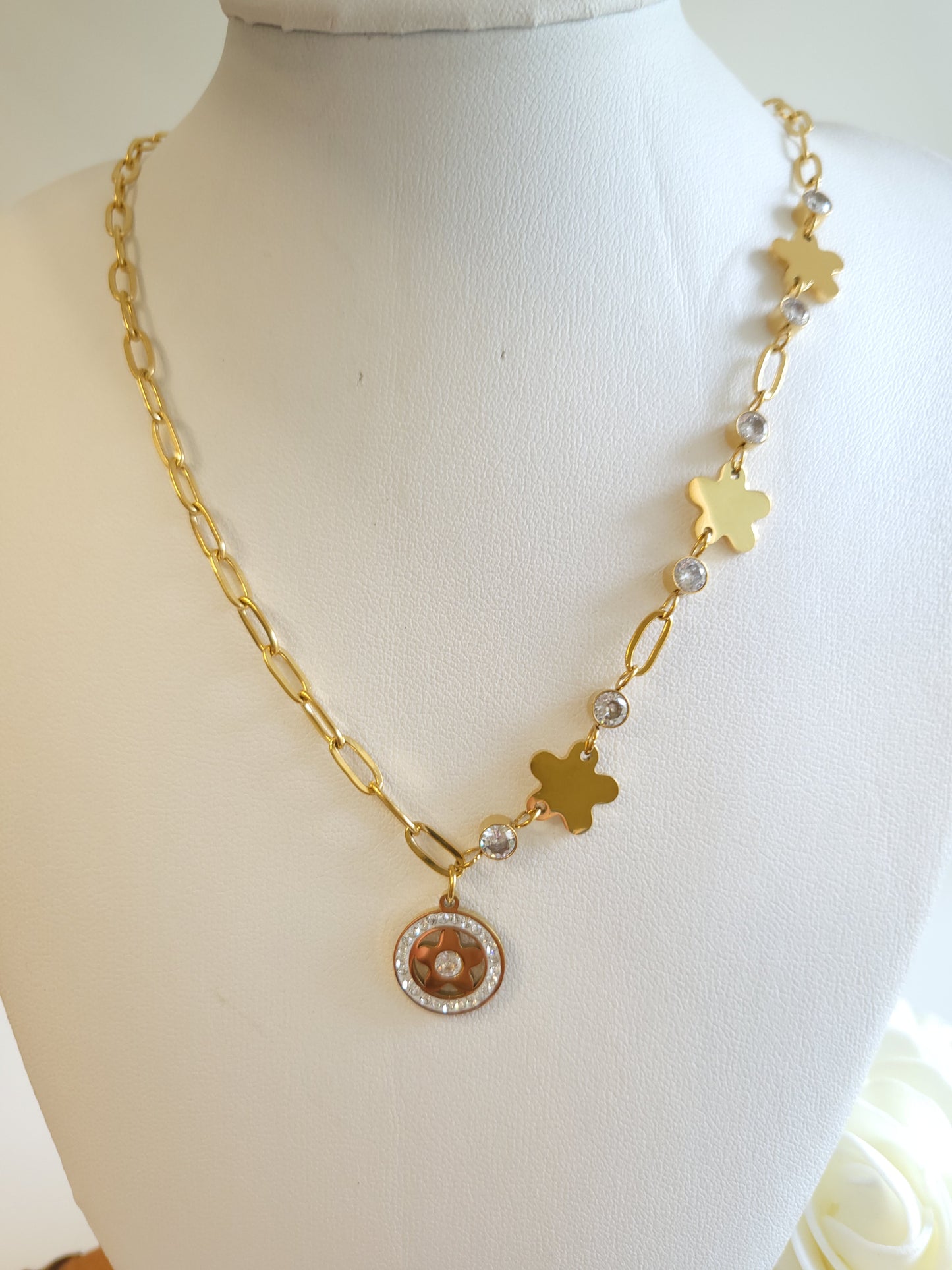Collier Flowers
