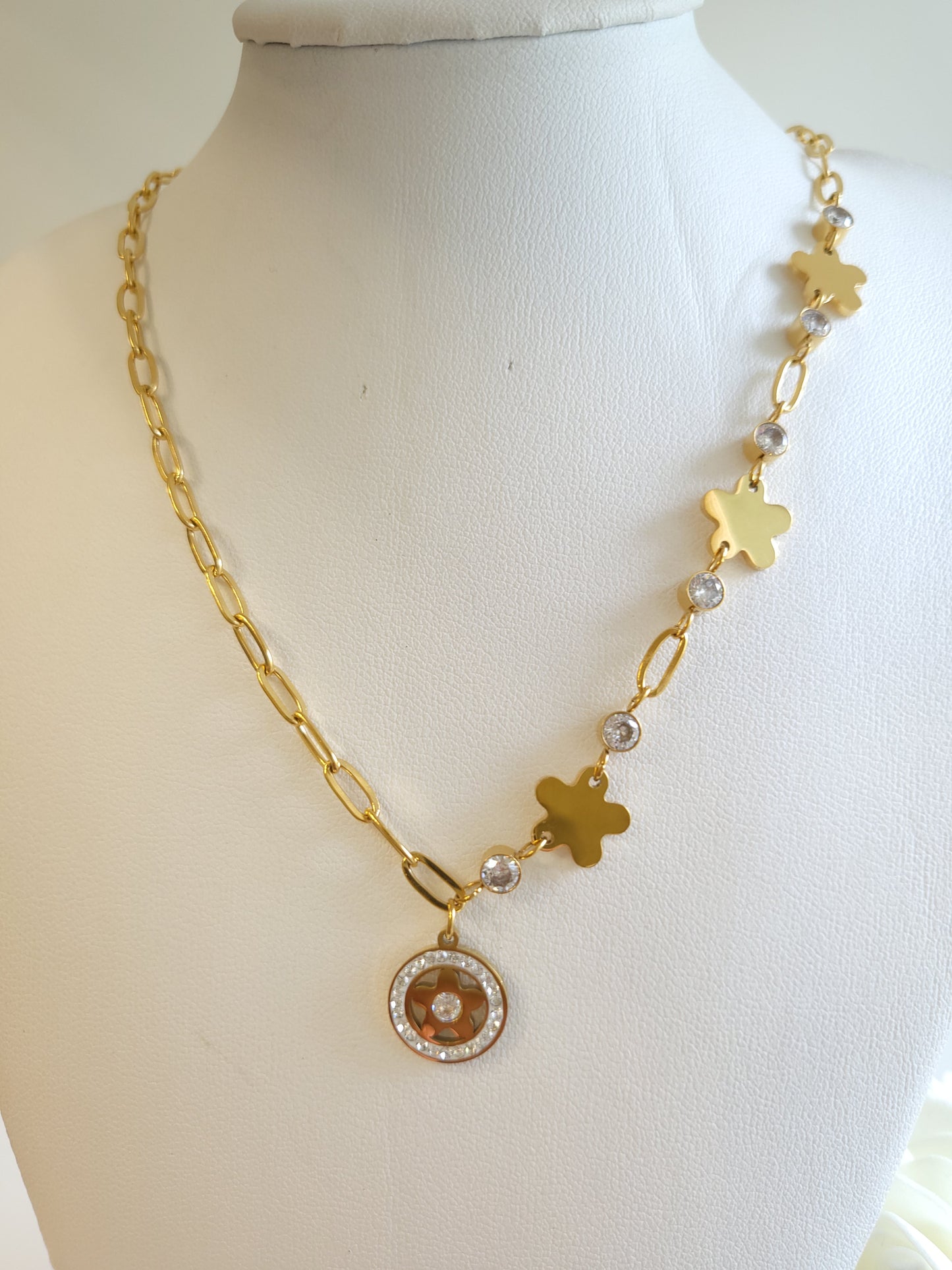 Collier Flowers
