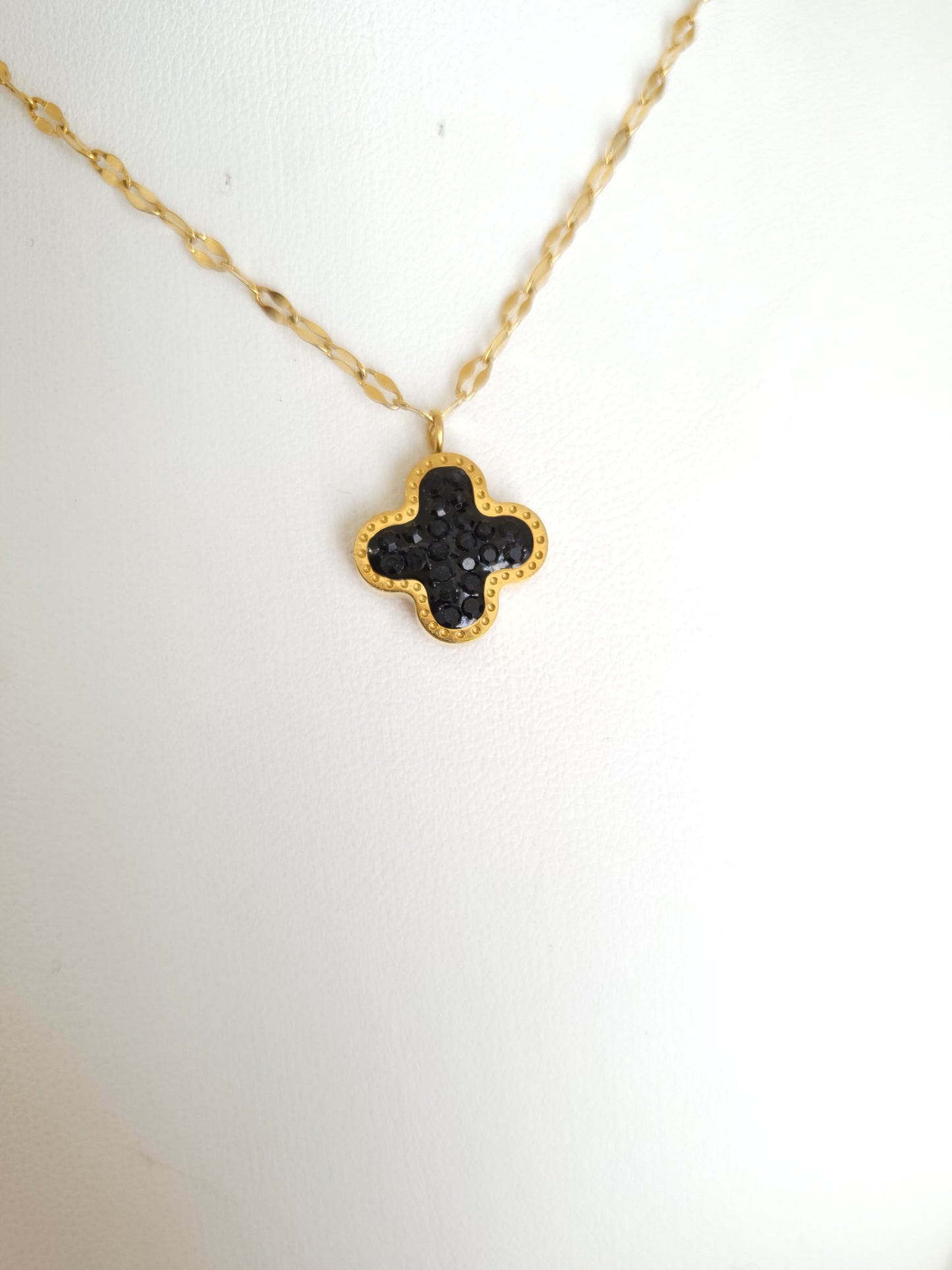 Collier Tina