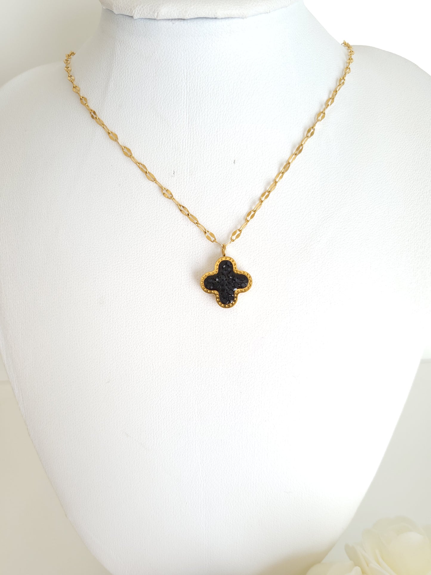 Collier Tina