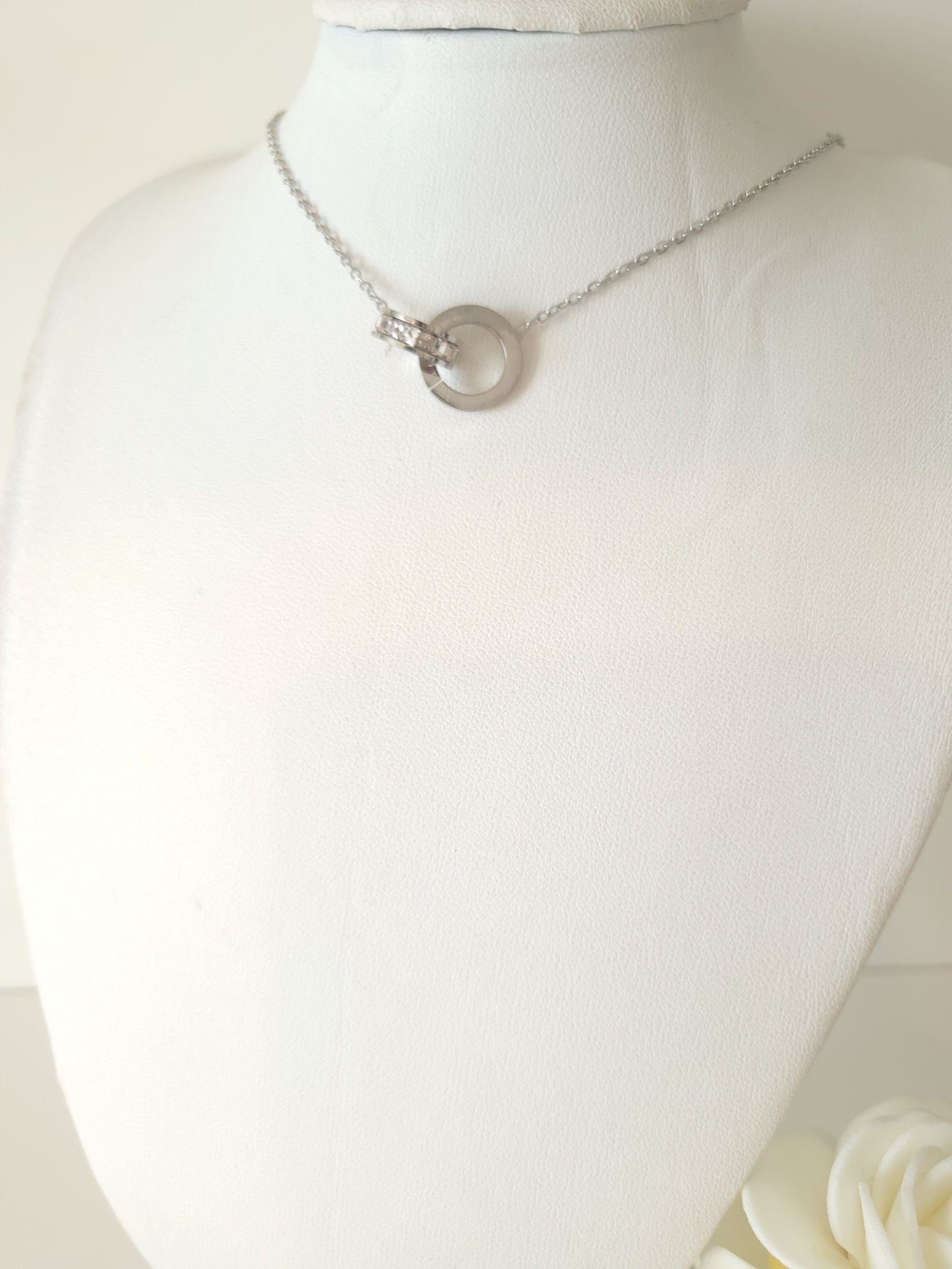 Collier Jay