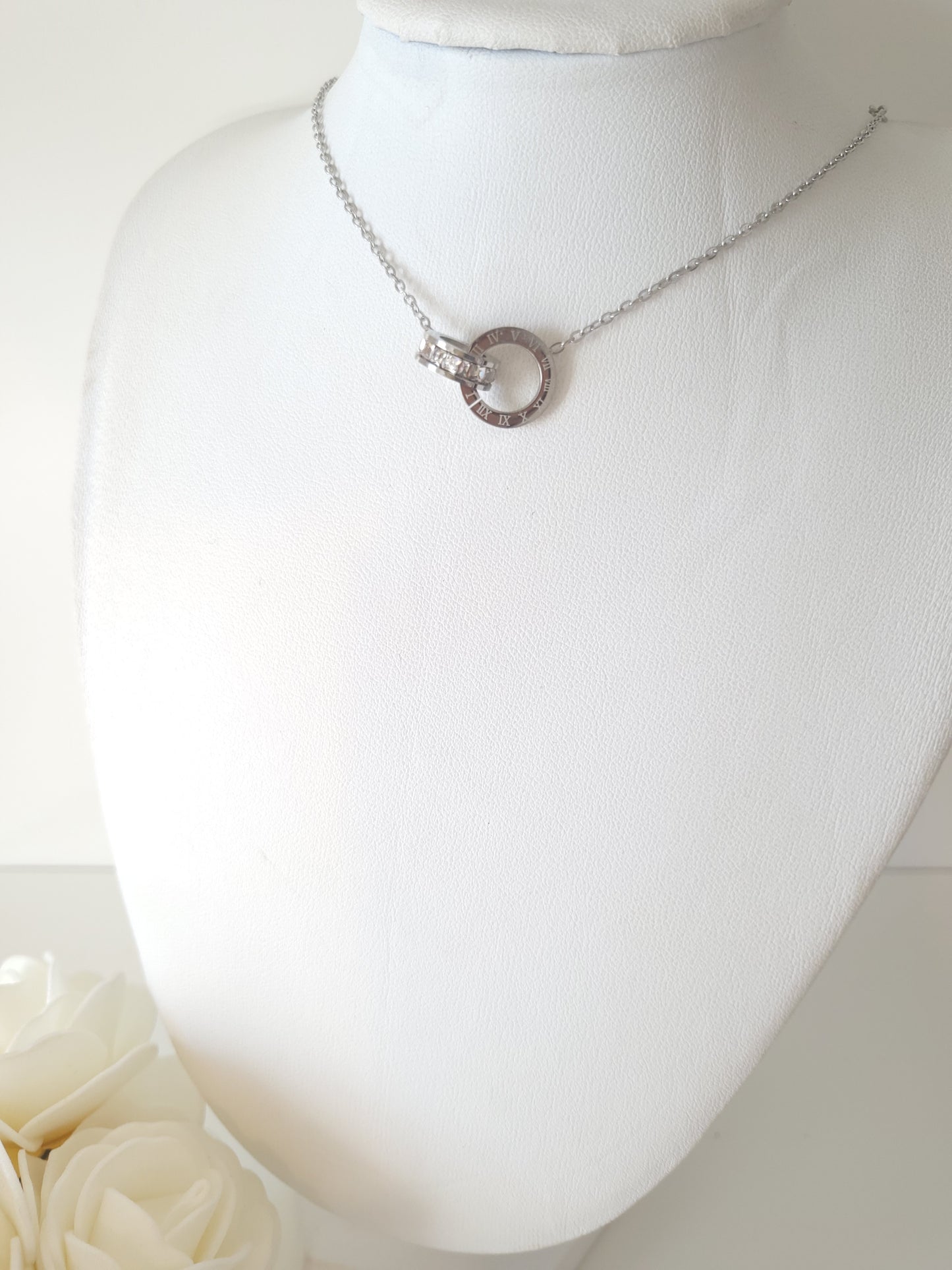 Collier Jay