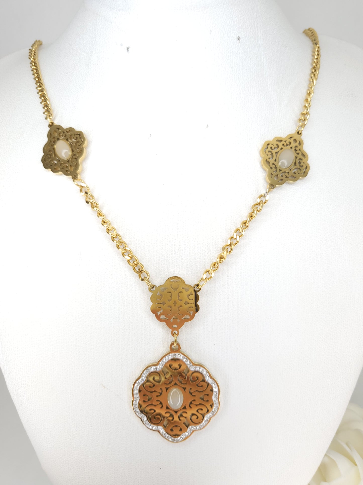 Collier Farida Blanc