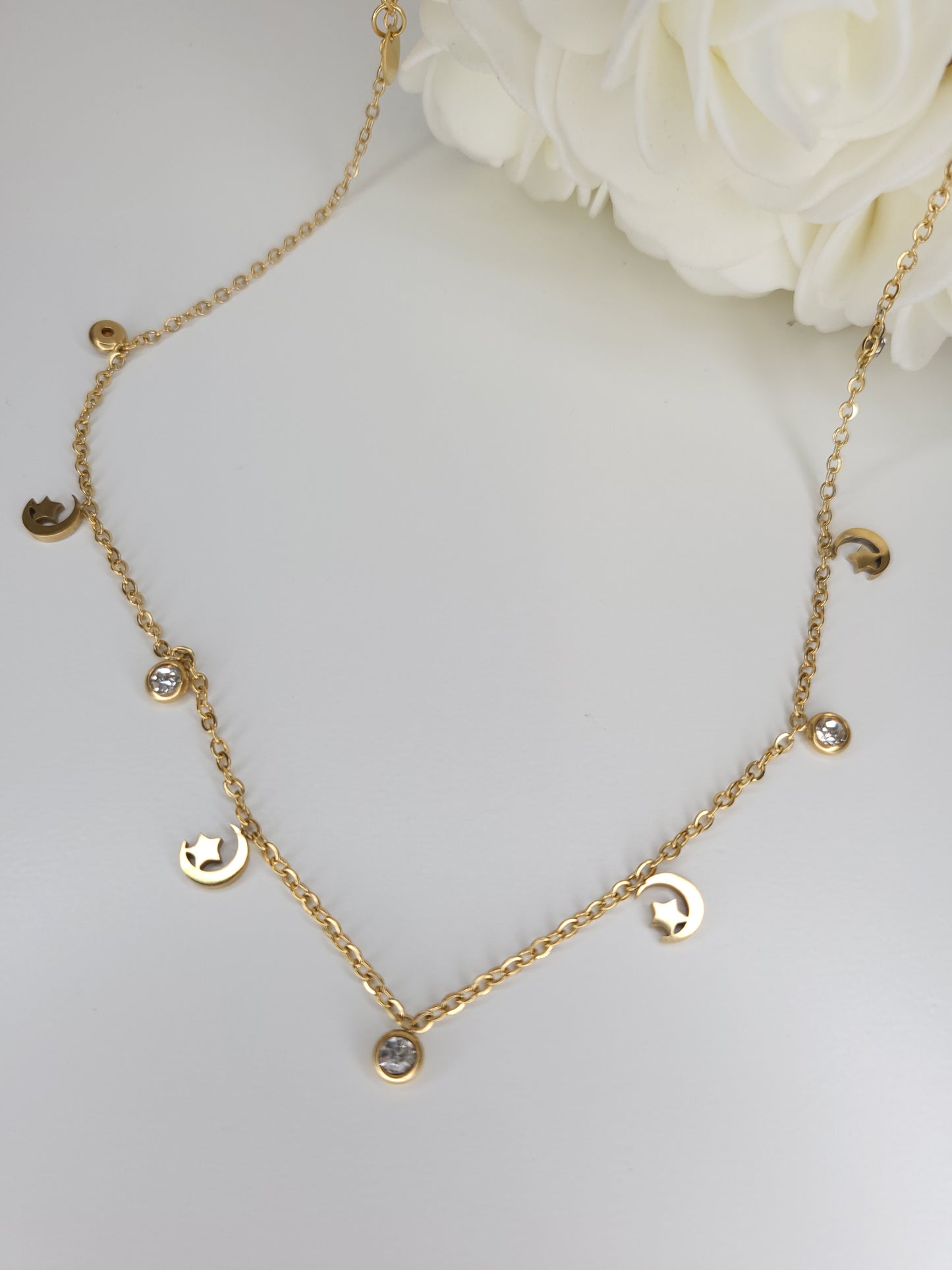 Collier Moon