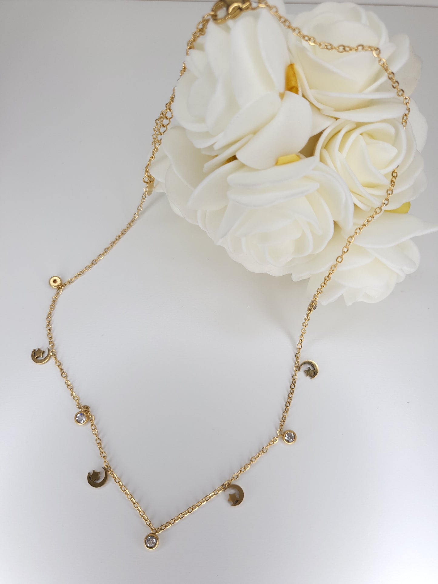 Collier Moon