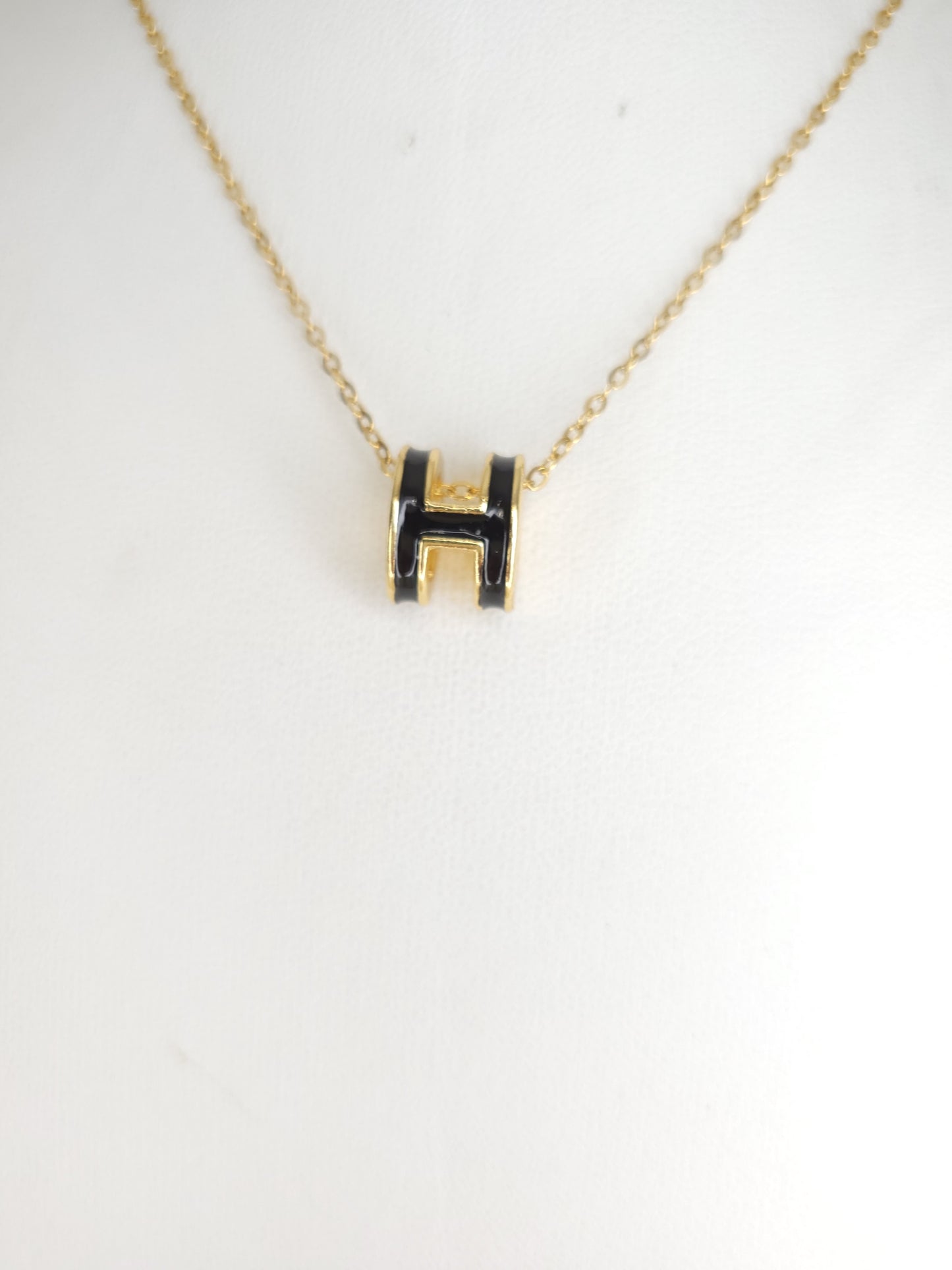 Collier H noir