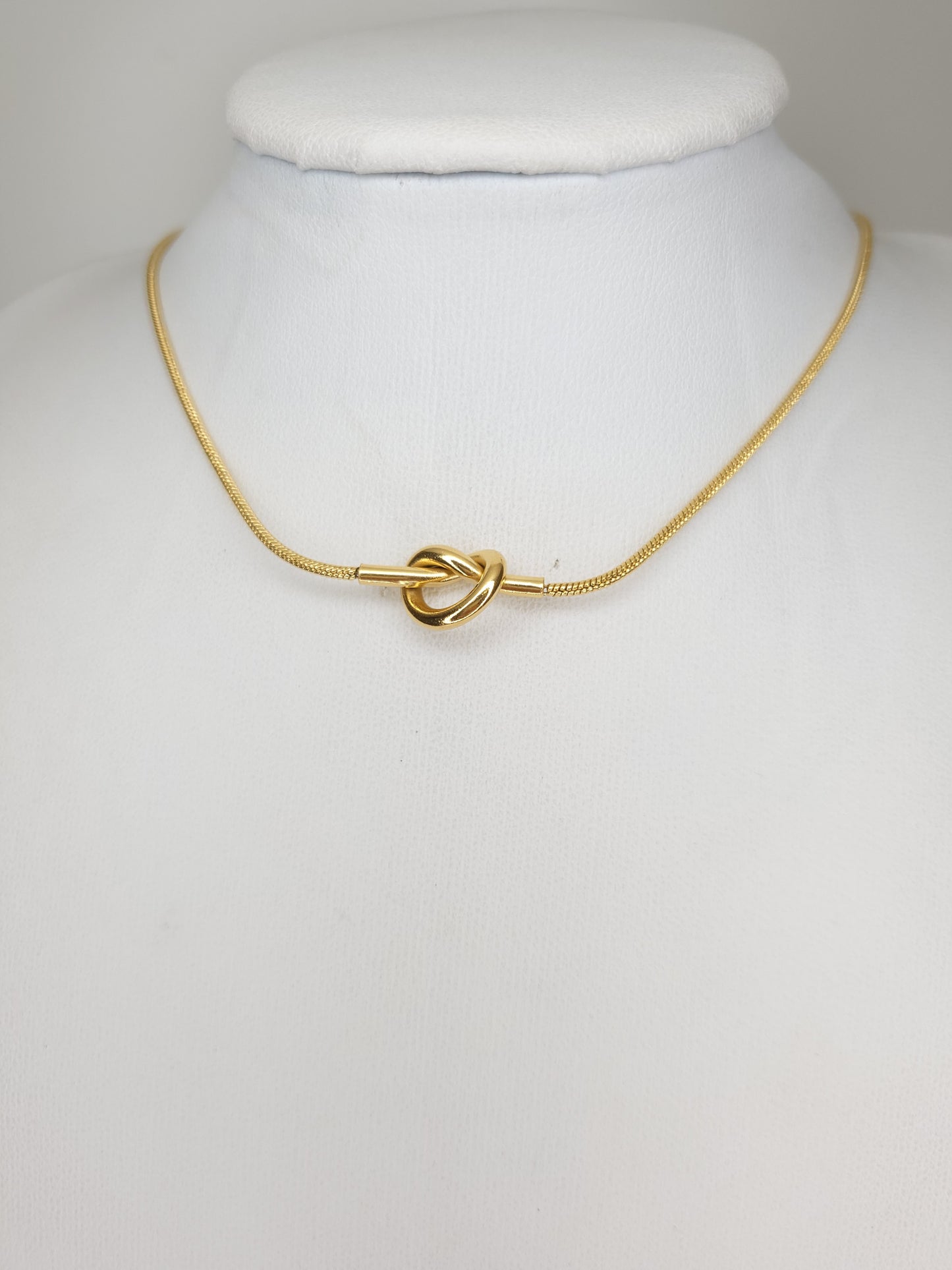 Collier Noeud
