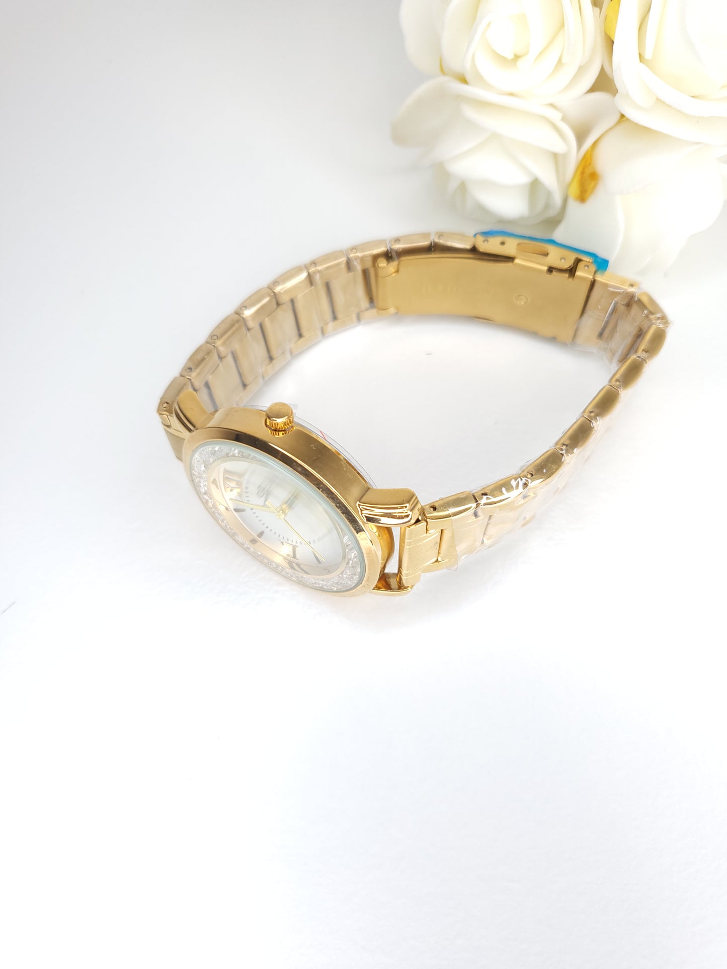 Montre Inaya Fond Blanc