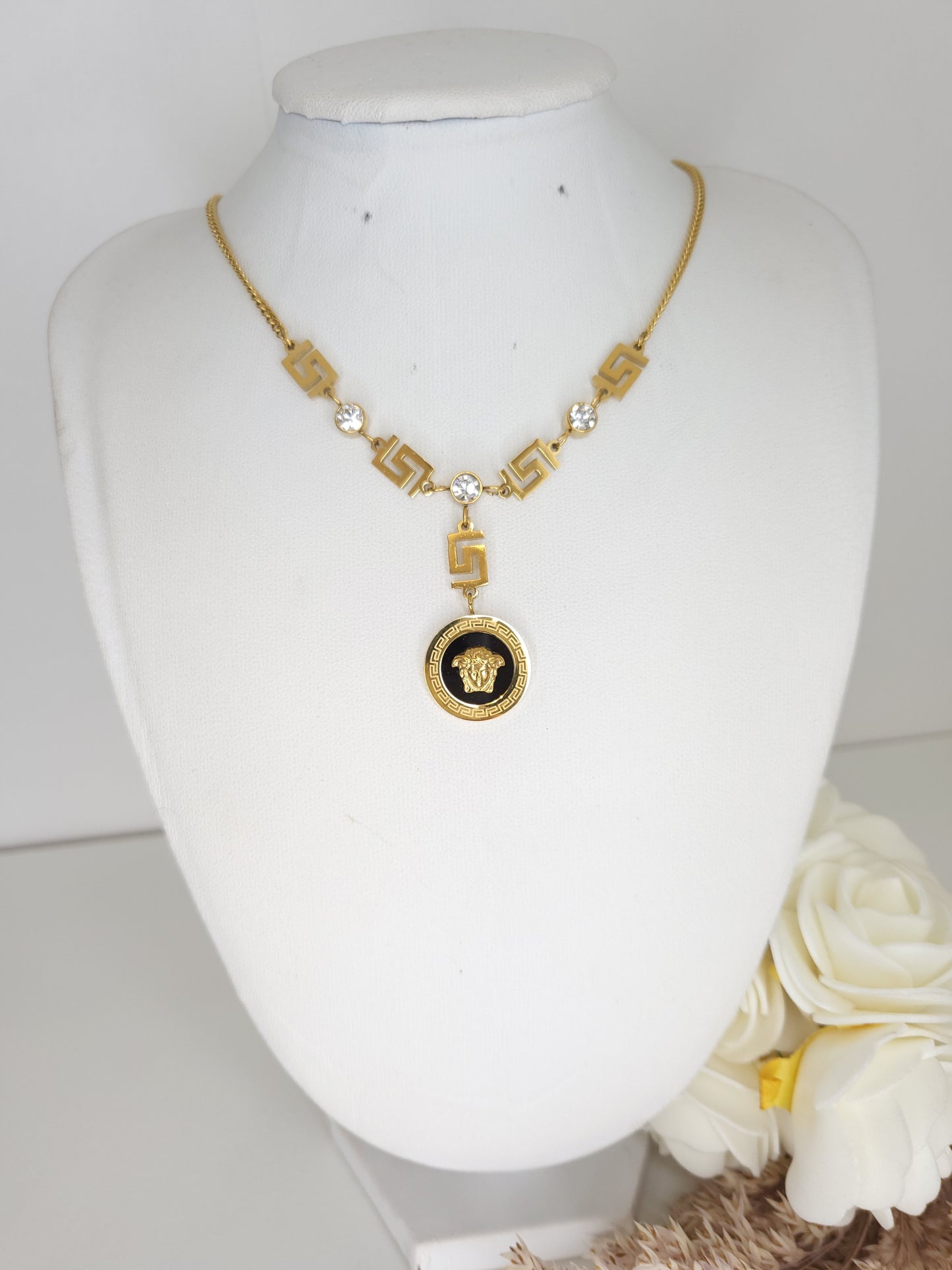 Collier versus 2