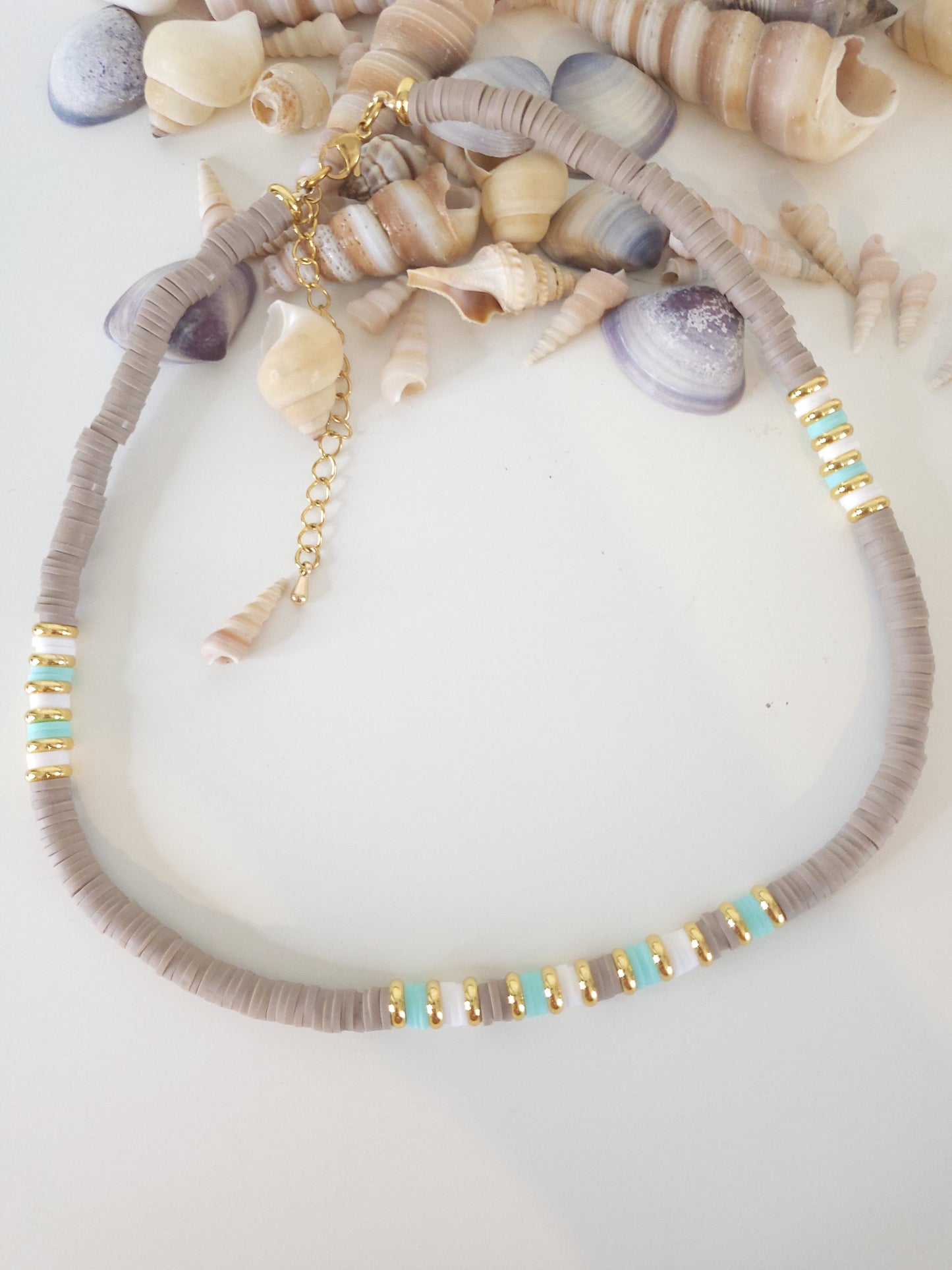 Collier Hawai gris