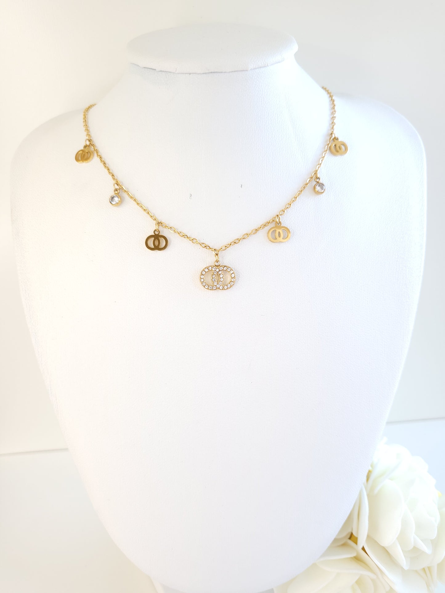Collier Ava