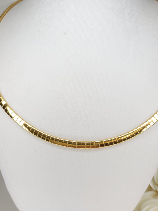 Collier Rose Ras du Cou